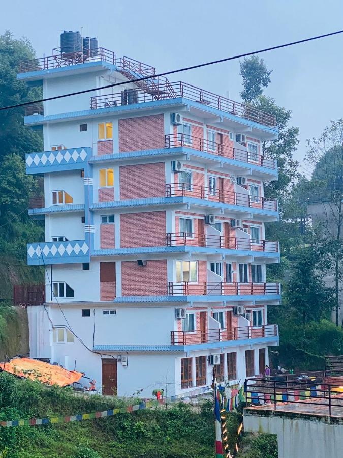Hotel Himalayan Glacier Нагаркот Экстерьер фото