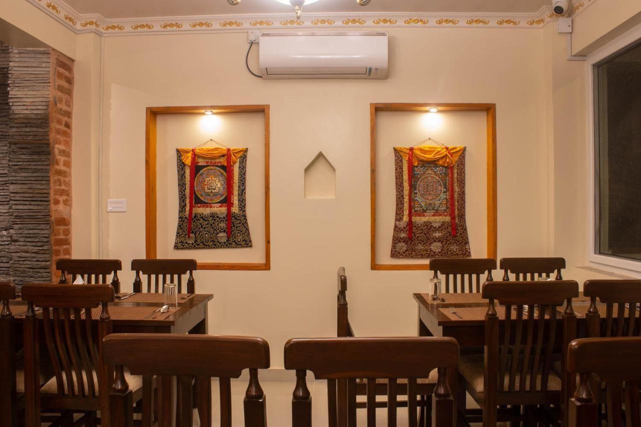 Hotel Himalayan Glacier Нагаркот Экстерьер фото